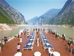 长江三峡长江印象号游轮阳光甲板
