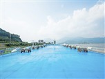 长江三峡新高湖游轮阳光甲板