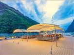 长江三峡世纪凯歌号游轮阳光甲板