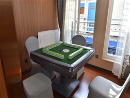 长江三峡华夏五号游轮棋牌室