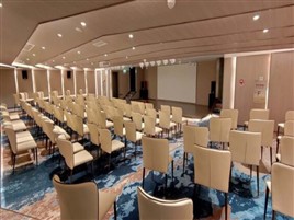 长江三峡星际阿波罗号游轮影剧院