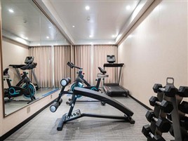 长江三峡华夏三号游轮健身房