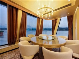 长江三峡长江如歌号游轮VIP餐厅包房