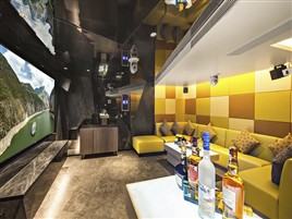 长江三峡世纪绿洲号游轮KTV